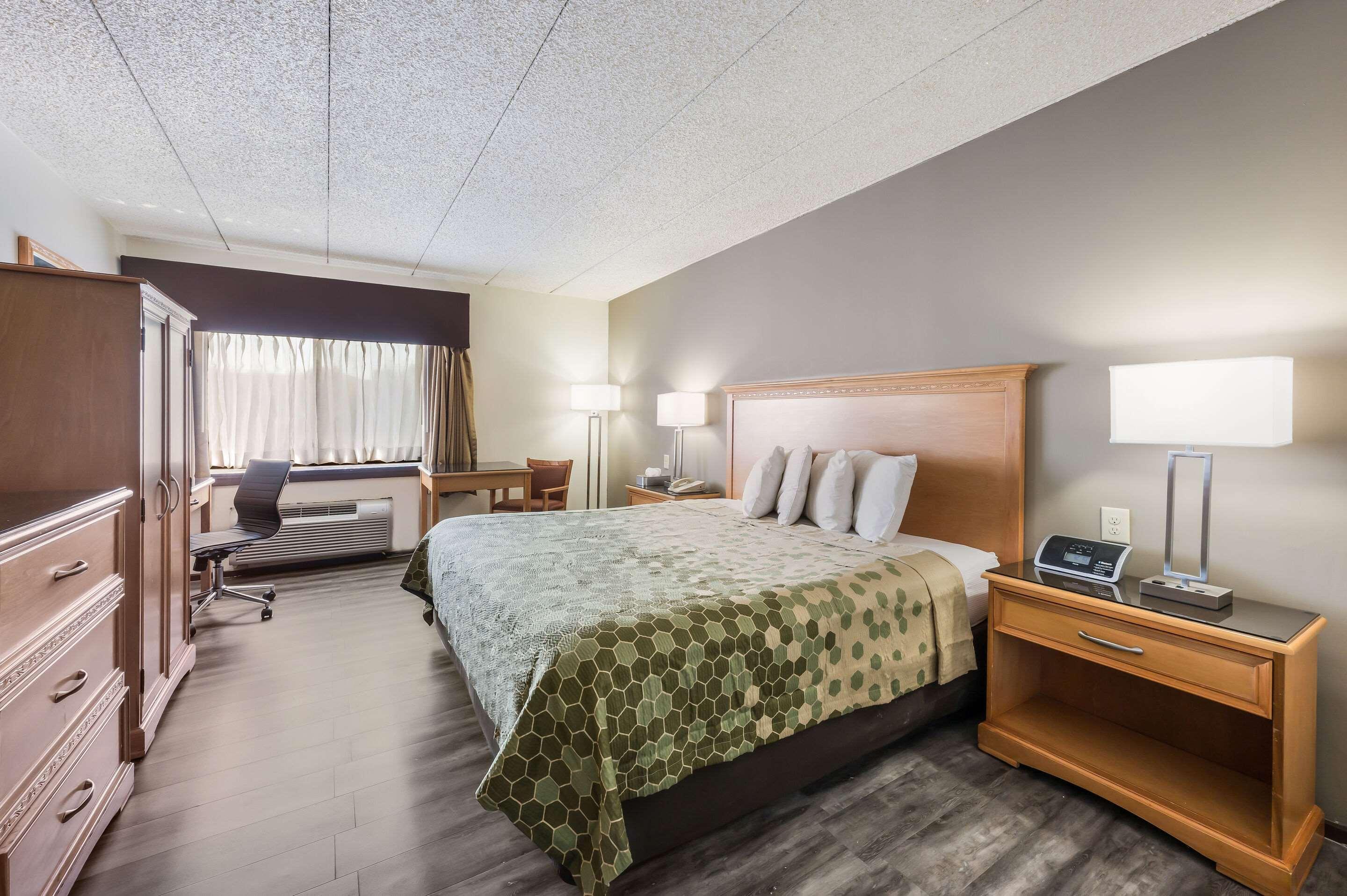 Econo Lodge Quakertown Esterno foto
