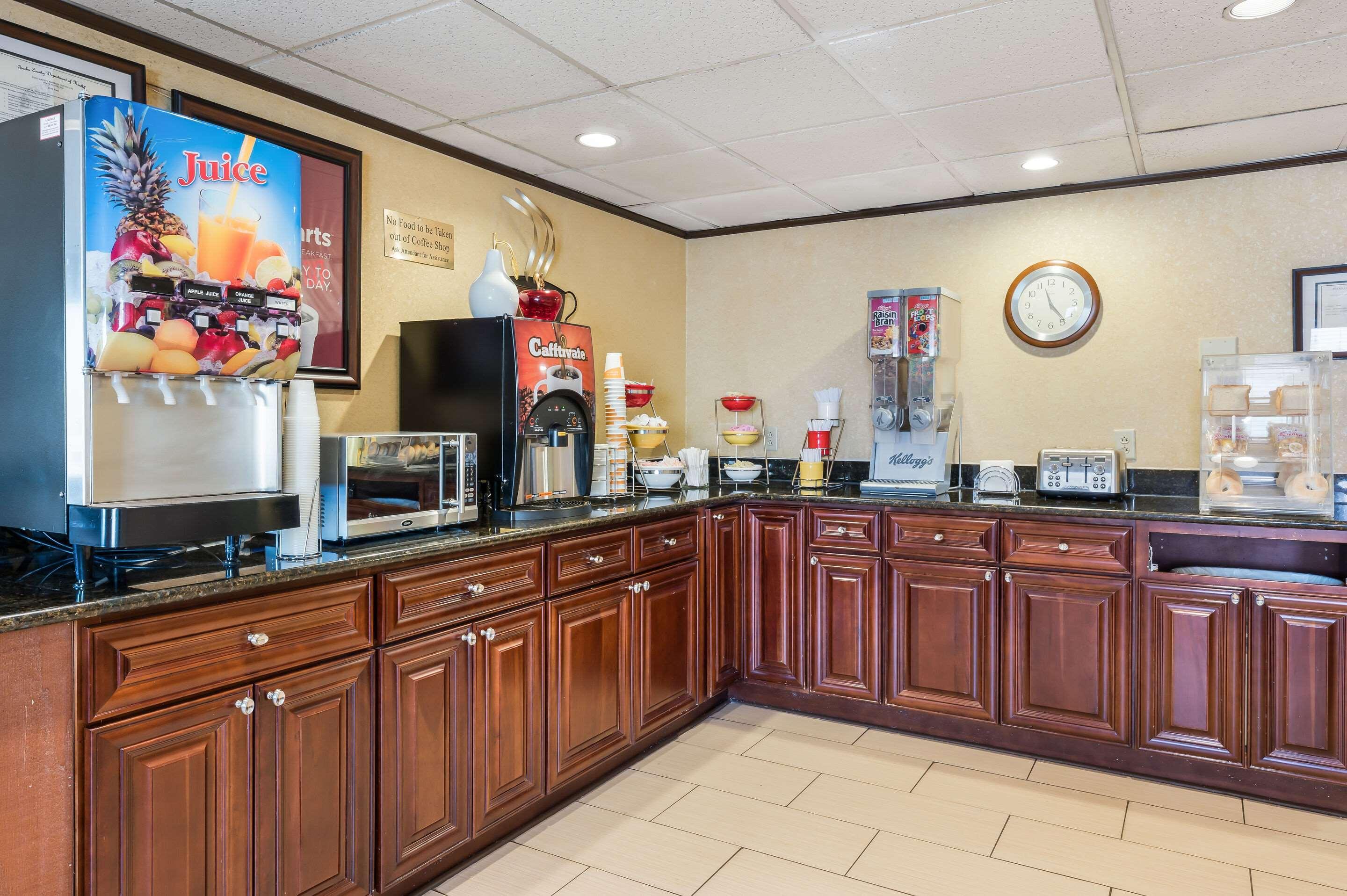 Econo Lodge Quakertown Esterno foto