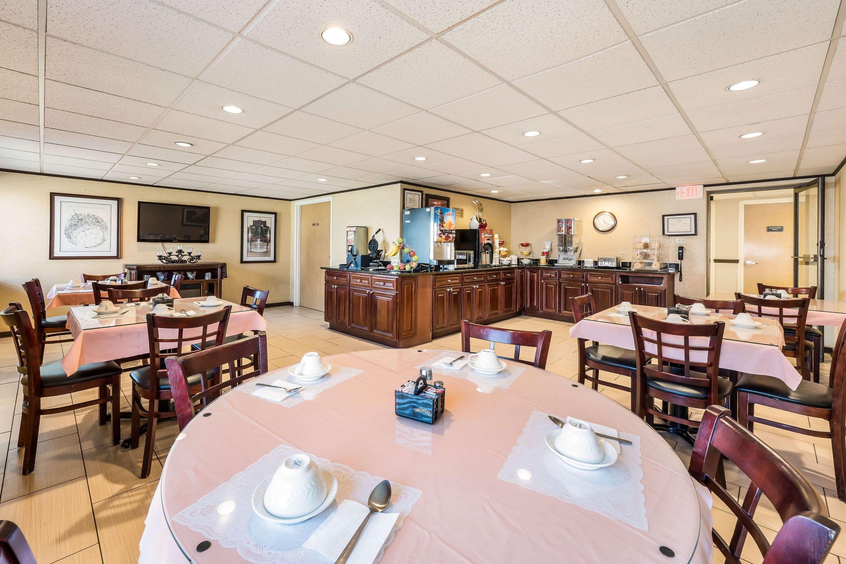 Econo Lodge Quakertown Esterno foto