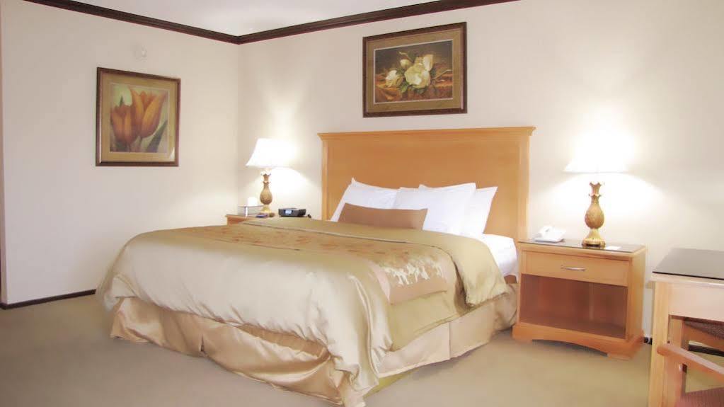 Econo Lodge Quakertown Esterno foto